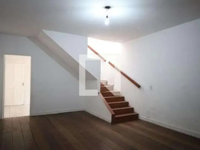 Casa / Sobrado para Locação em São Paulo/SP Vila Lisboa 4 Quartos