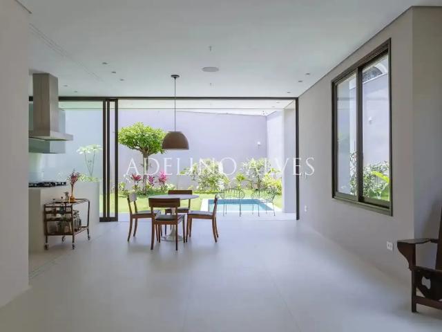 Casa / Sobrado para Locação em São Paulo/SP Vila Madalena