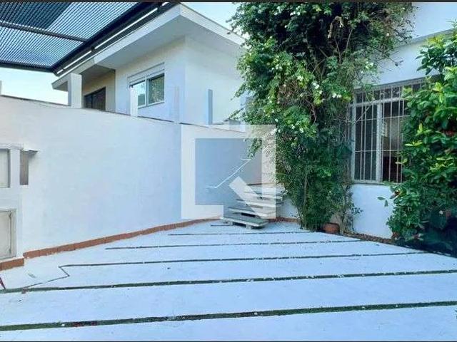 Casa / Sobrado para Locação em São Paulo/SP Vila Madalena 4 Quartos