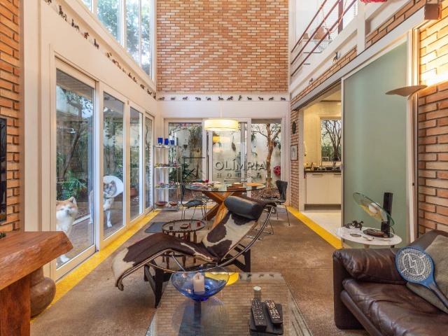 Casa / Sobrado para Locação em São Paulo/SP Vila Madalena 4 Quartos