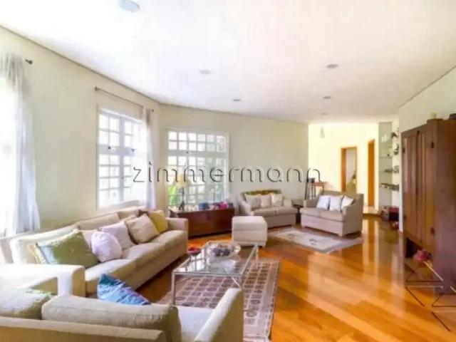 Casa / Sobrado para Locação em São Paulo/SP Vila Madalena 4 Quartos