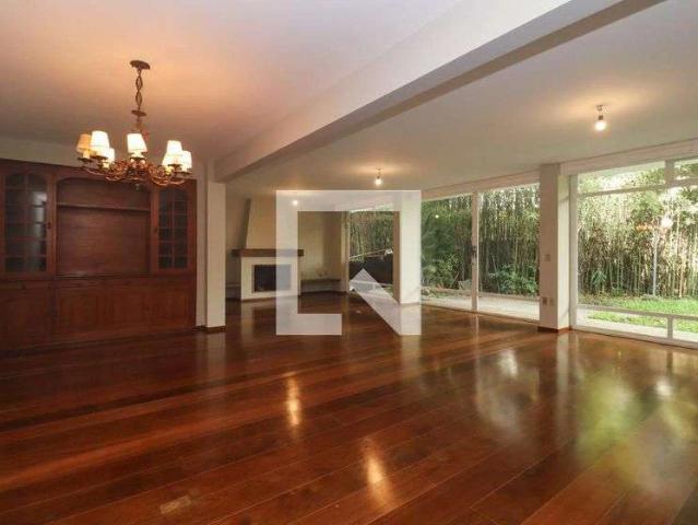 Casa / Sobrado para Locação em São Paulo/SP Vila Madalena 6 Quartos