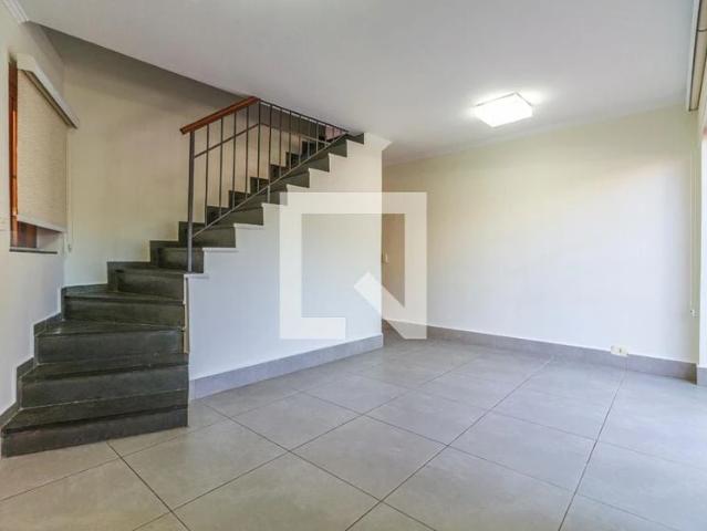 Casa / Sobrado para Locação em São Paulo/SP Vila Madalena 2 Quartos
