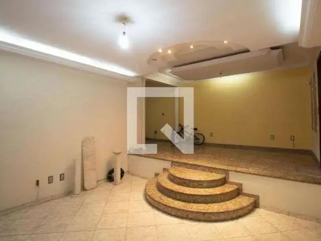 Casa / Sobrado para Locação em São Paulo/SP Vila Maria 5 Quartos