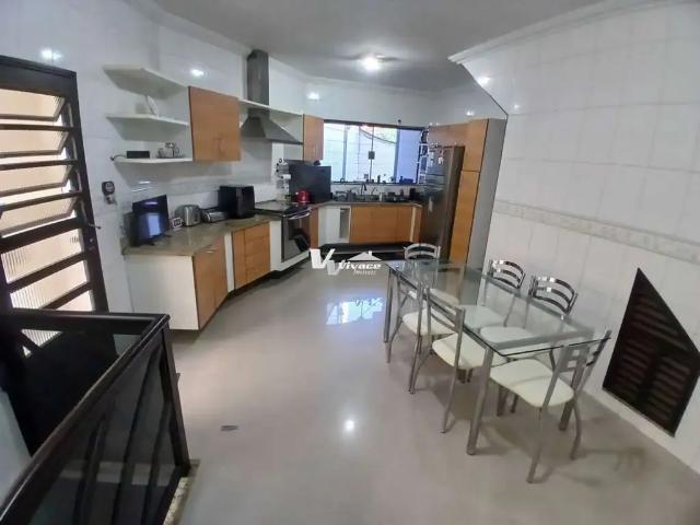 Casa / Sobrado para Locação em São Paulo/SP Vila Maria Alta 4 Quartos