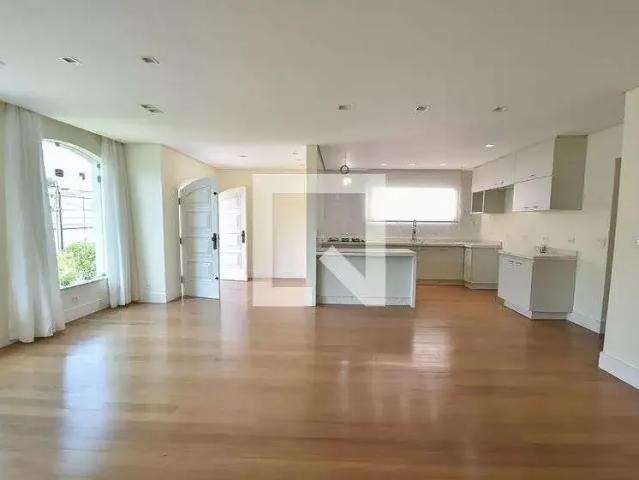Casa / Sobrado para Locação em São Paulo/SP Vila Mariana 5 Quartos