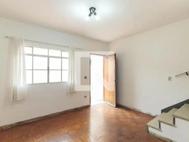 Casa / Sobrado para Locação em São Paulo/SP Vila Matilde 2 Quartos