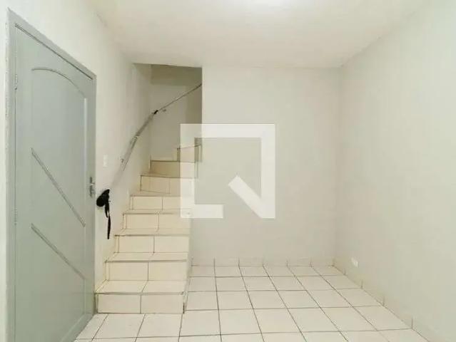 Casa / Sobrado para Locação em São Paulo/SP Vila Mazzei 2 Quartos