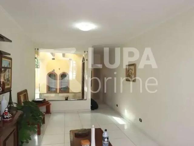 Casa / Sobrado para Locação em São Paulo/SP Vila Mazzei 4 Quartos