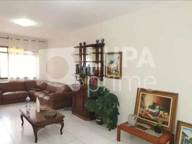 Casa / Sobrado para Locação em São Paulo/SP Vila Mazzei 4 Quartos