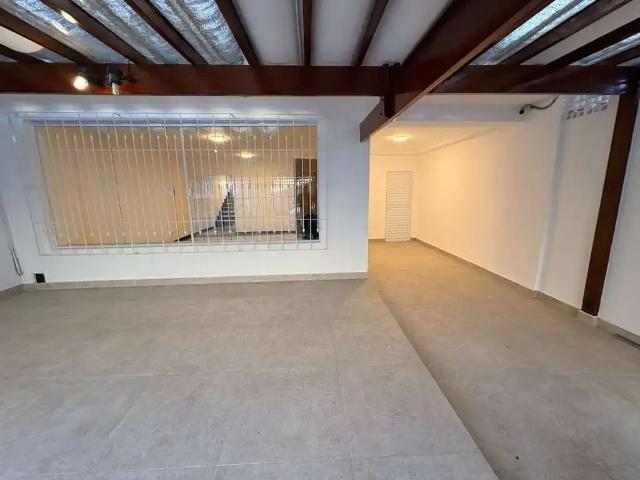 Casa / Sobrado para Locação em São Paulo/SP Vila Monumento 5 Quartos