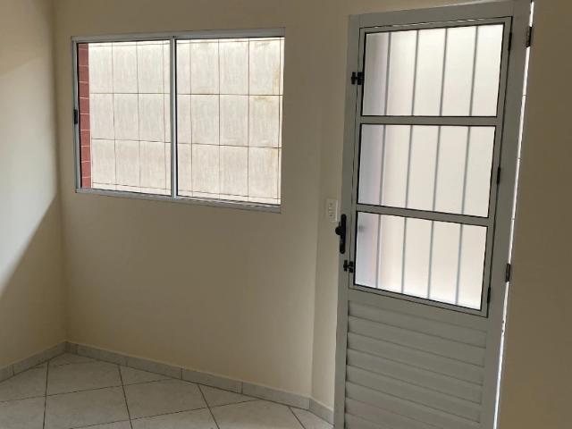 Casa / Sobrado para Locação em São Paulo/SP Vila Nhocune 2 Quartos