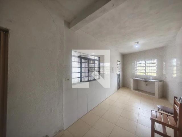 Casa / Sobrado para Locação em São Paulo/SP Vila Nova Galvão 1 Quartos