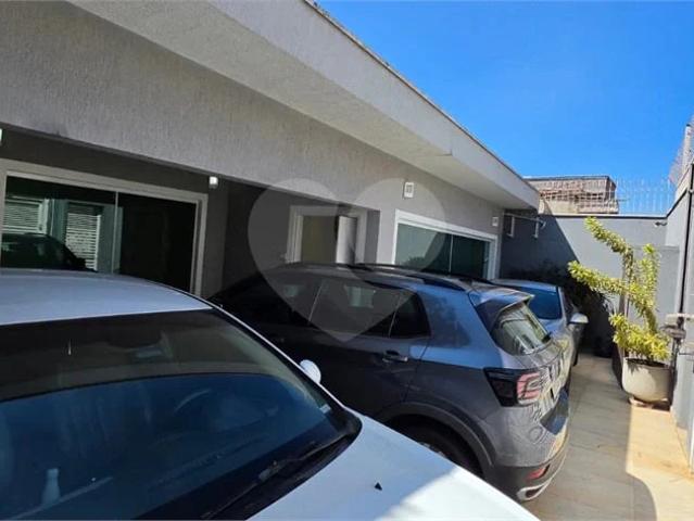 Casa / Sobrado para Locação em São Paulo/SP Vila Pereira Barreto 8 Quartos