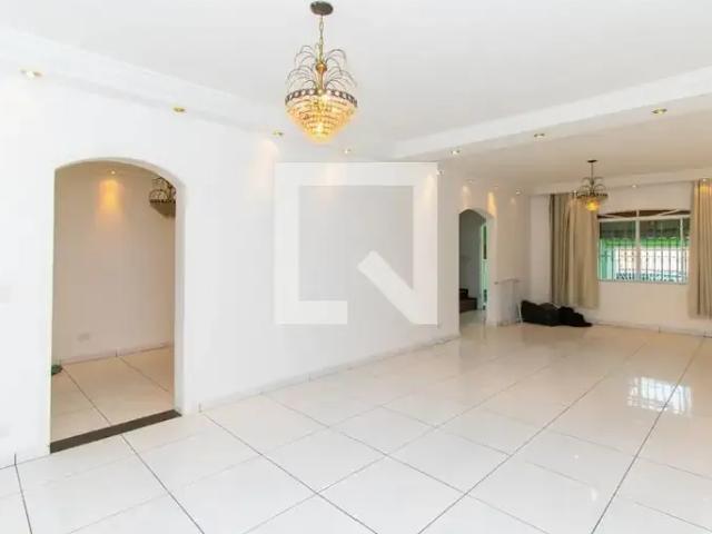 Casa / Sobrado para Locação em São Paulo/SP Vila Prudente 4 Quartos