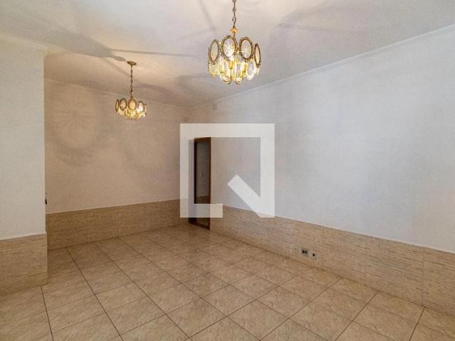 Casa / Sobrado para Locação em São Paulo/SP Vila Ré 3 Quartos