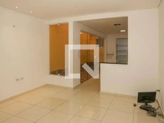 Casa / Sobrado para Locação em São Paulo/SP Vila Romana 4 Quartos