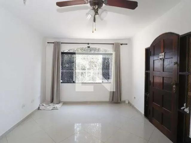 Casa / Sobrado para Locação em São Paulo/SP Vila Roque 3 Quartos