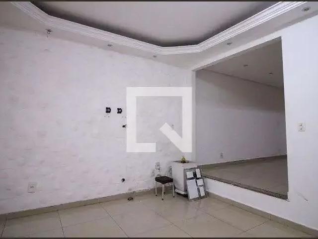 Casa / Sobrado para Locação em São Paulo/SP Vila Santa Clara 4 Quartos