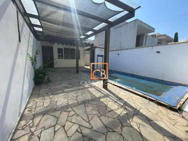 Casa / Sobrado para Locação em São Pedro da Aldeia/RJ Nova São Pedro 5 Quartos