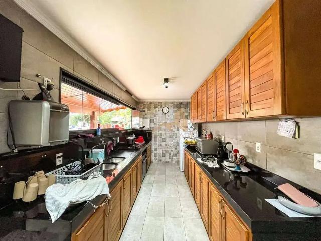 Casa / Sobrado para Locação em São Pedro da Aldeia/RJ Centro 6 Quartos