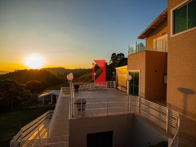 Casa / Sobrado para Locação em São Roque/SP Mombaça 3 Quartos