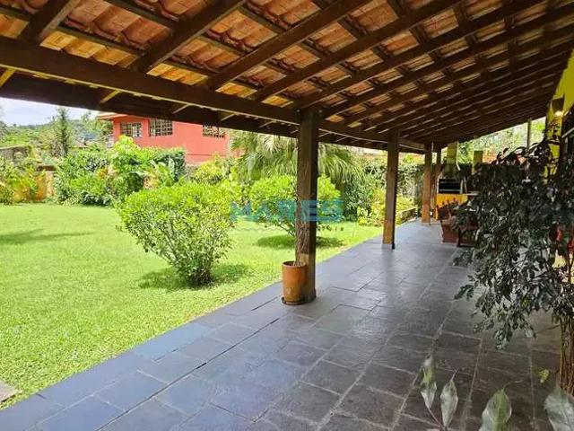 Casa / Sobrado para Locação em São Sebastião/SP Barra do Sahy 4 Quartos