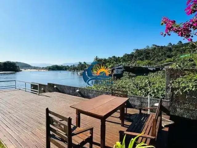 Casa / Sobrado para Locação em São Sebastião/SP Barra do Una 4 Quartos