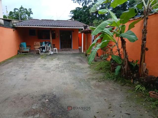 Casa / Sobrado para Locação em São Sebastião/SP Boiçucanga 3 Quartos
