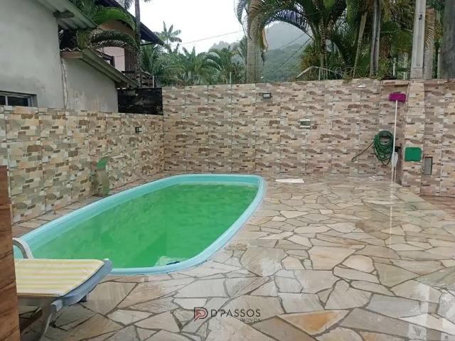 Casa / Sobrado para Locação em São Sebastião/SP Boiçucanga 2 Quartos
