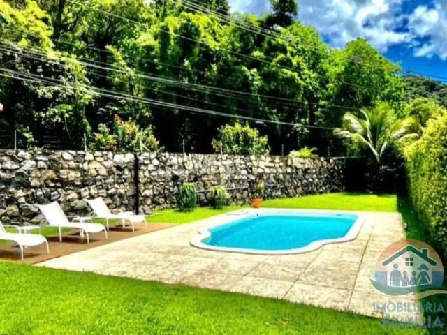 Casa / Sobrado para Locação em São Sebastião/SP Guaecá 3 Quartos
