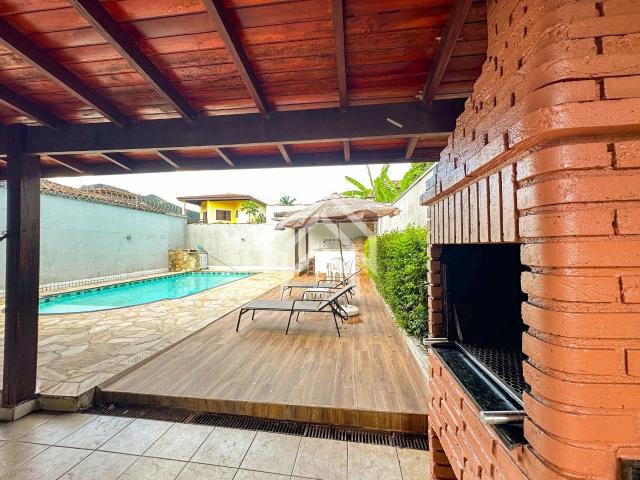 Casa / Sobrado para Locação em São Sebastião/SP Juquehy 3 Quartos