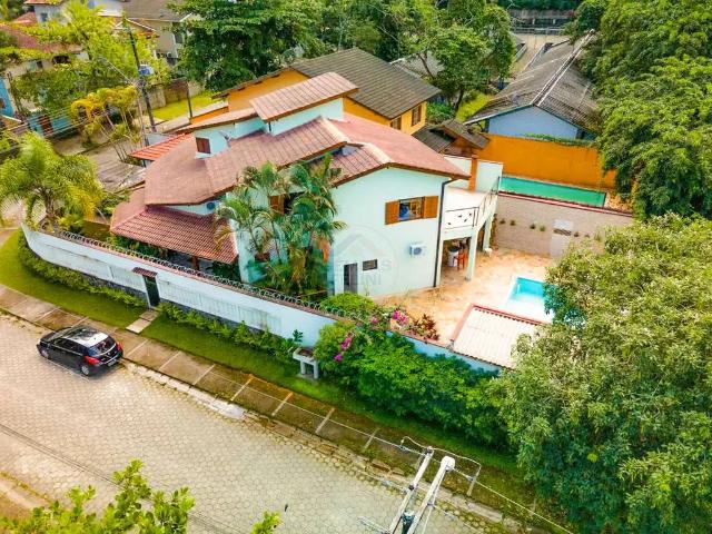 Casa / Sobrado para Locação em São Sebastião/SP Juquehy 6 Quartos