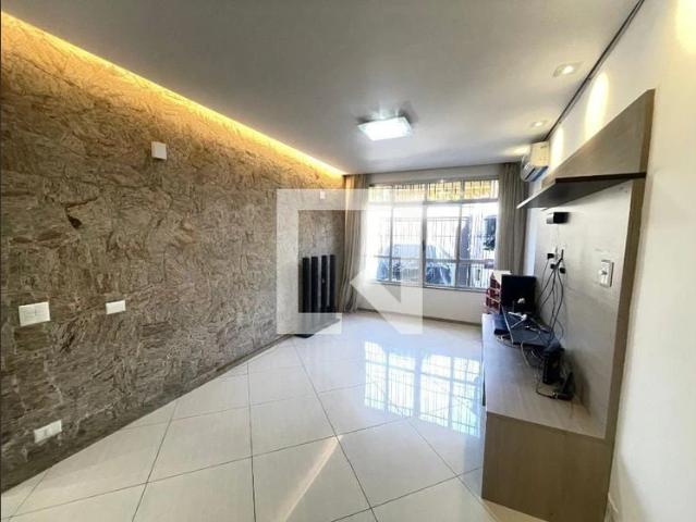Casa / Sobrado para Locação em São Vicente/SP Vila Valença 3 Quartos