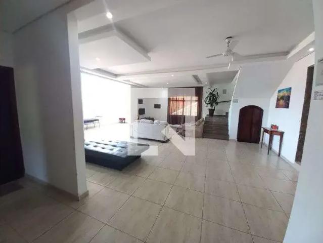 Casa / Sobrado para Locação em São Vicente/SP Gonzaguinha 6 Quartos