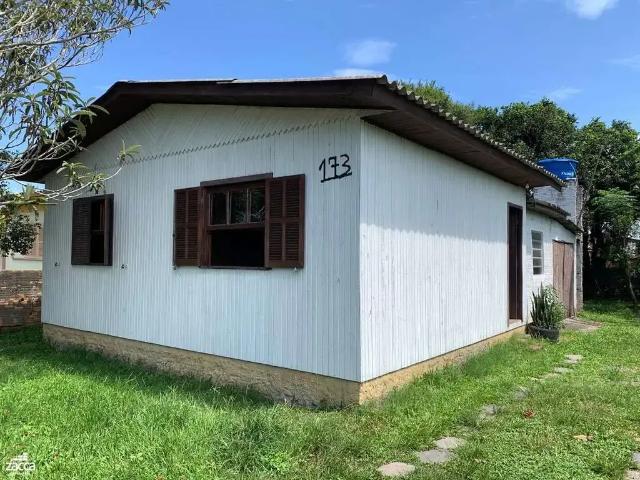 Casa / Sobrado para Locação em Sombrio/SC Januária 3 Quartos