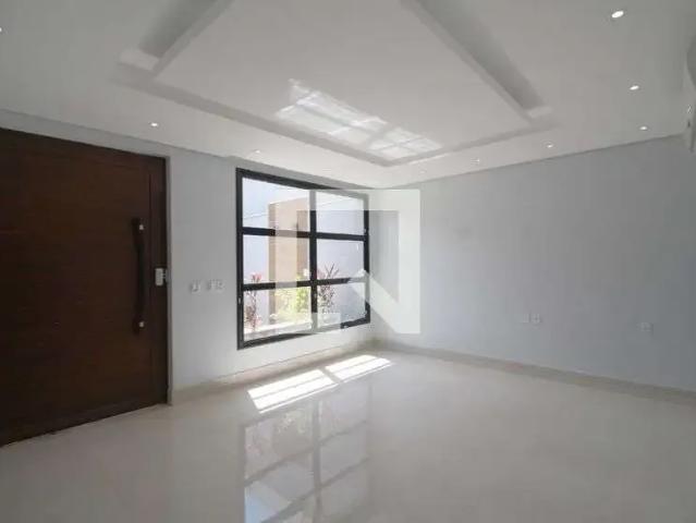 Casa / Sobrado para Locação em Sorocaba/SP Vila Melges 5 Quartos