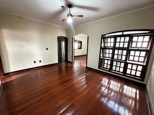 Casa / Sobrado para Locação em Sorocaba/SP Vila Jardini 3 Quartos