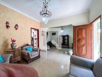 Casa / Sobrado para Locação em Sorocaba/SP Centro 4 Quartos