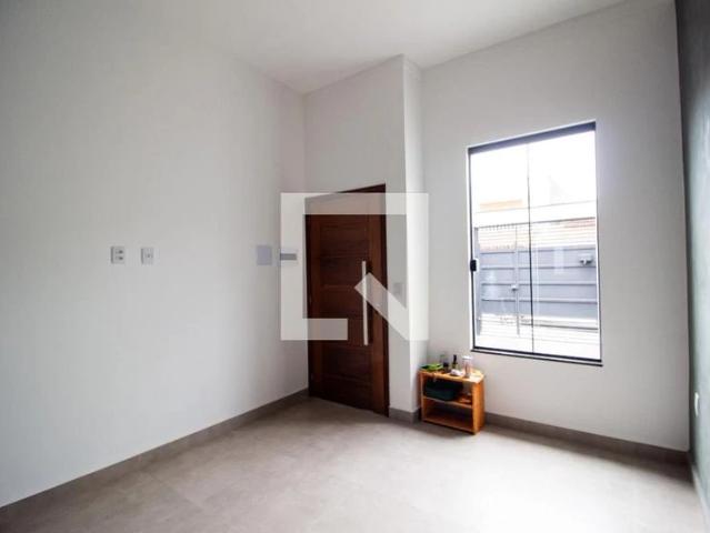 Casa / Sobrado para Locação em Sorocaba/SP Conjunto Habitacional Júlio de Mesquita Filho 2 Quartos