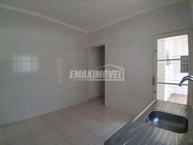 Casa / Sobrado para Locação em Sorocaba/SP Jardim Astro 2 Quartos