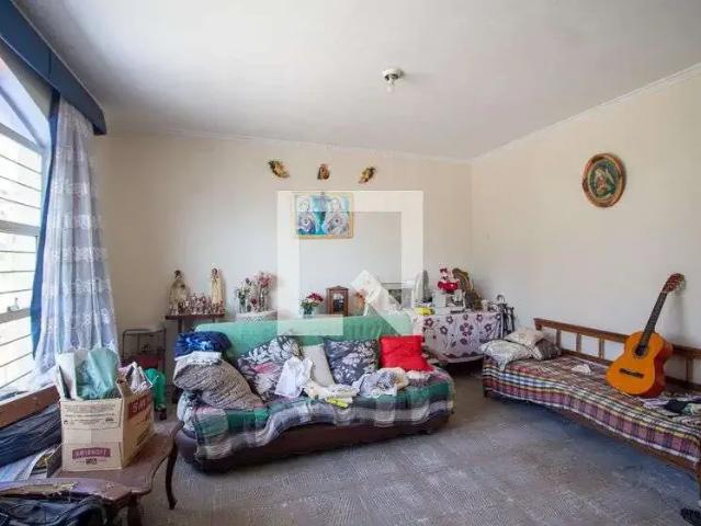 Casa / Sobrado para Locação em Sorocaba/SP Jardim Emília 4 Quartos