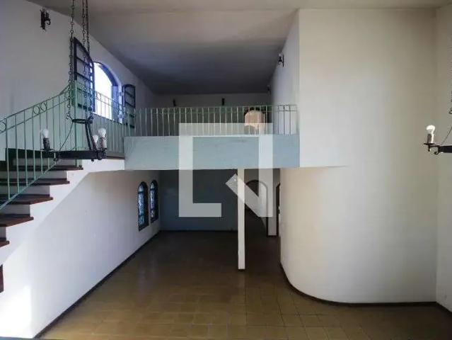 Casa / Sobrado para Locação em Sorocaba/SP Jardim Maria do Carmo 4 Quartos