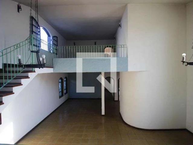 Casa / Sobrado para Locação em Sorocaba/SP Jardim Maria do Carmo 4 Quartos