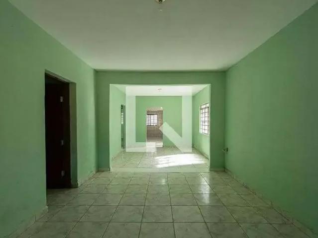 Casa / Sobrado para Locação em Sorocaba/SP Jardim Maria do Carmo 8 Quartos