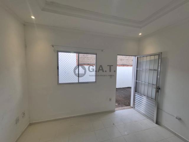 Casa / Sobrado para Locação em Sorocaba/SP Jardim Simus 2 Quartos
