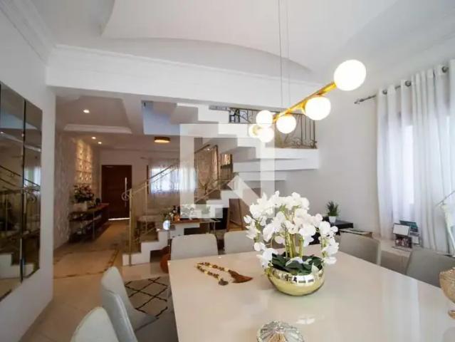 Casa / Sobrado para Locação em Sorocaba/SP Jardim Pagliato 4 Quartos