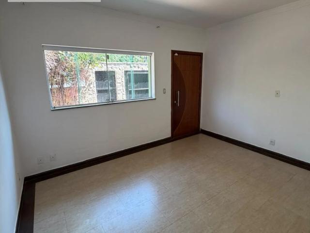 Casa / Sobrado para Locação em Sorocaba/SP Jardim Prestes de Barros 5 Quartos
