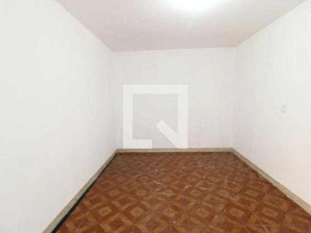 Casa / Sobrado para Locação em Sorocaba/SP Parque das Paineiras 2 Quartos