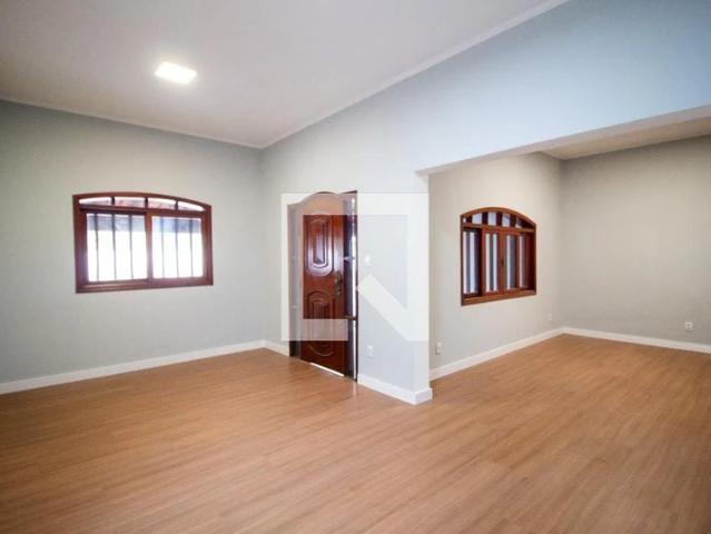 Casa / Sobrado para Locação em Sorocaba/SP Parque Manchester 3 Quartos